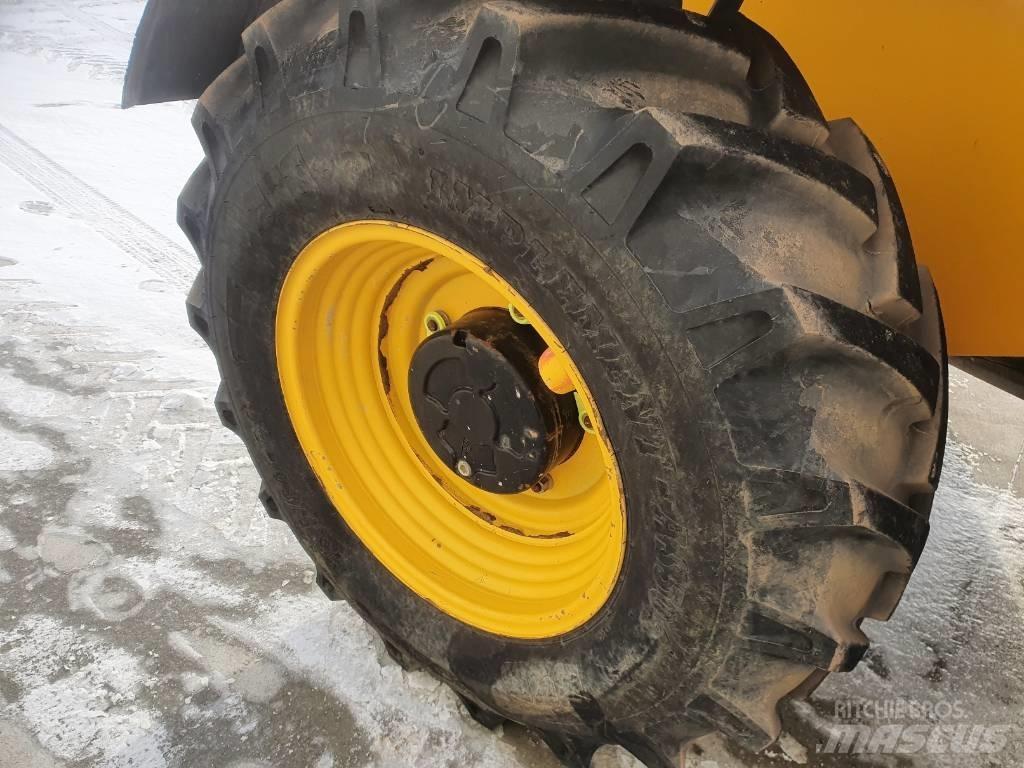 JCB 533-105 M348 Teleskopiskie manipulatori