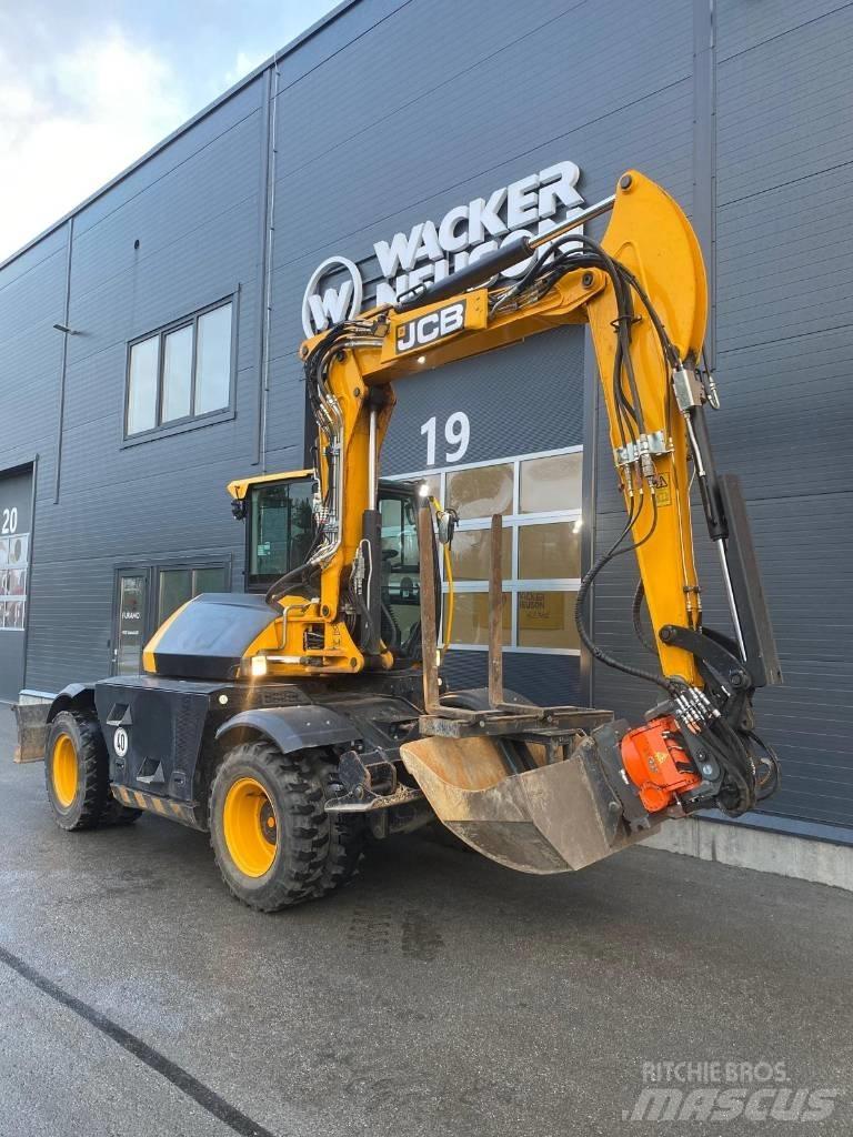 JCB 110 W Ekskavatori uz riteņiem