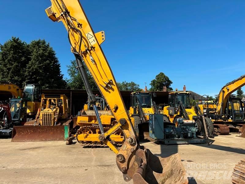 JCB JS 220 LR Kāpurķēžu ekskavatori