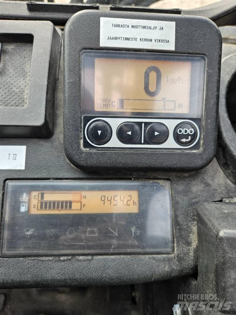 Toyota 02-8 FDF 25 Tehnika ar dīzeļa dzinēju