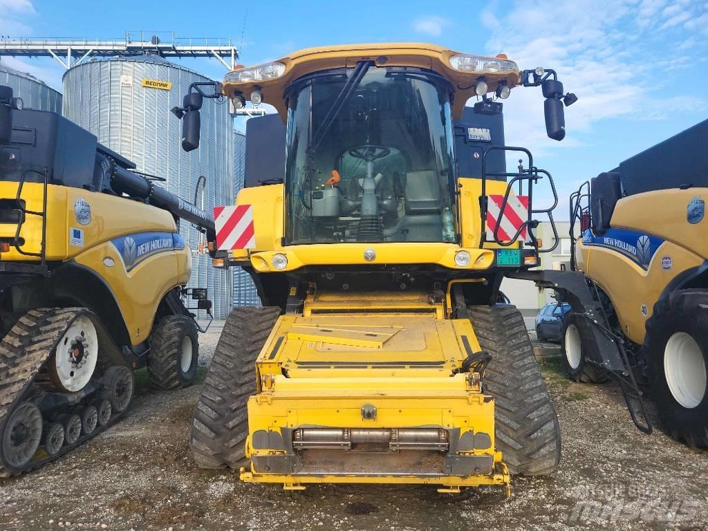 New Holland CR 9090 Ražas novākšanas kombaini