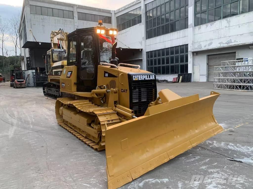 CAT D 5 K Kāpurķēžu buldozeri