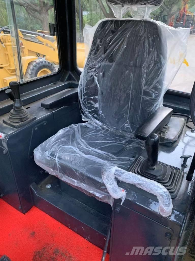 CAT D 5 K Kāpurķēžu buldozeri