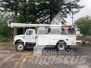 Altec AM855 Pacēlāji uz automašīnas bāzes