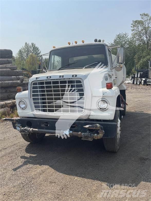 Ford 8000 Ūdens mašīnas