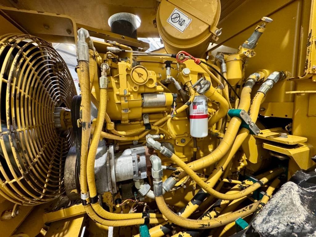 CAT CS 563 C Vienvalča grunts veltņi