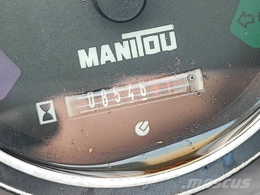 Manitou M26-4 Apvidus autokrāvējs