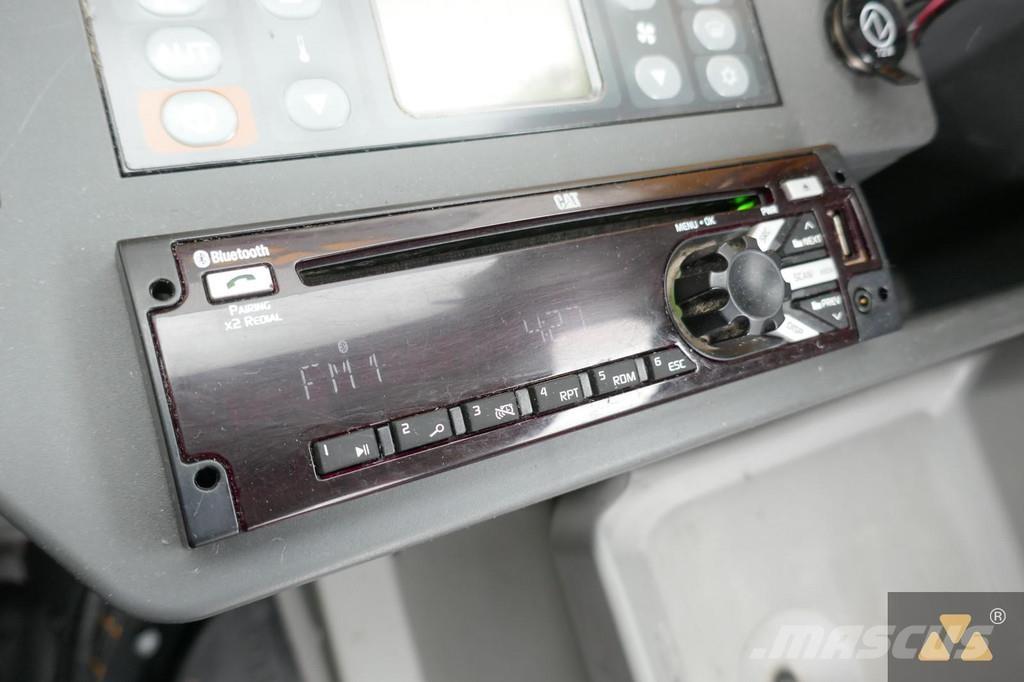 CAT 325F LCR Kāpurķēžu ekskavatori