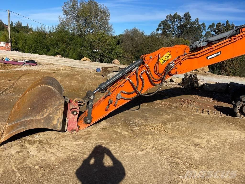 Doosan DX 140 LCR-5 Kāpurķēžu ekskavatori