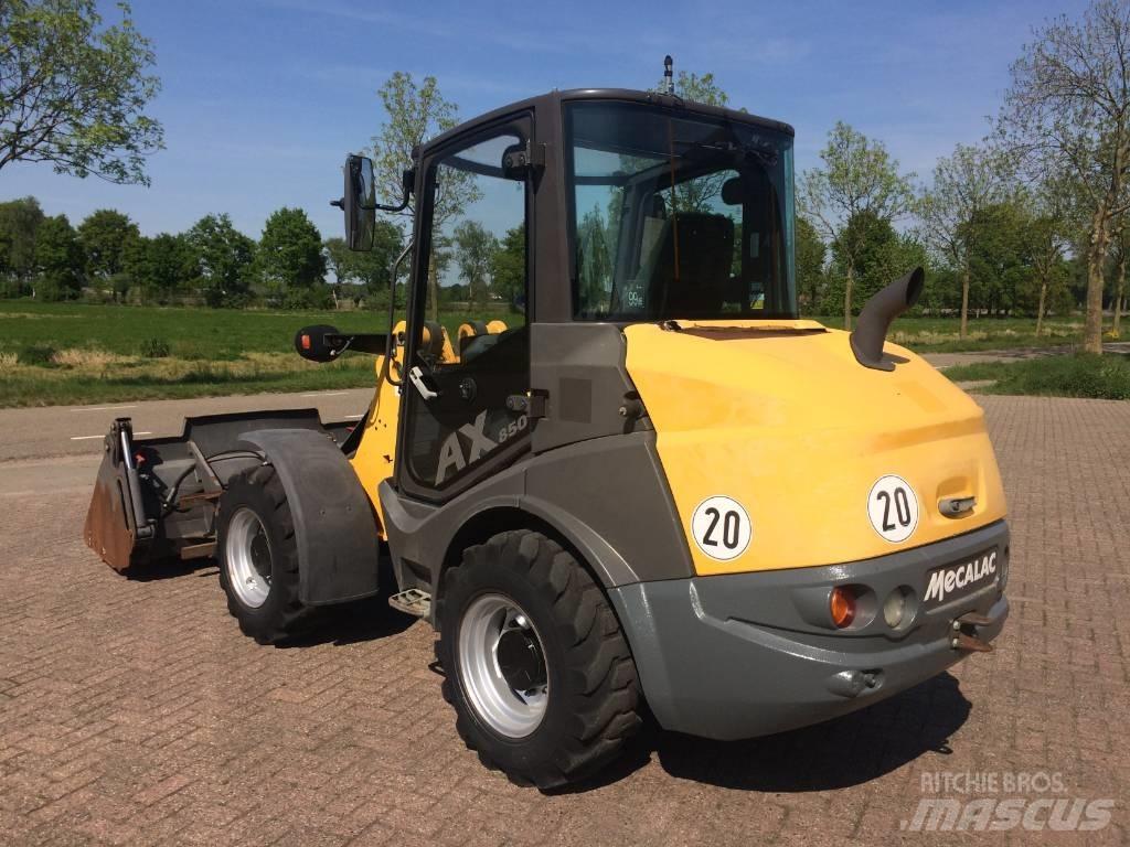 Mecalac AX 850 Iekrāvēji uz riteņiem