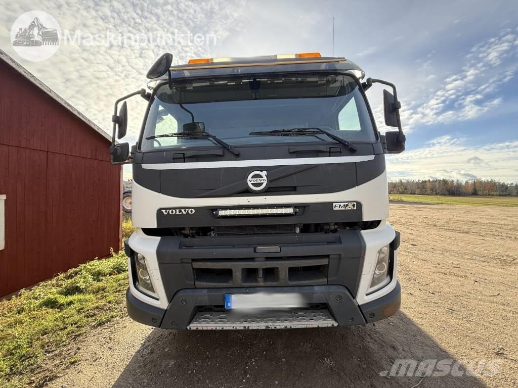 Volvo FM 6*4 Pašizgāzējs