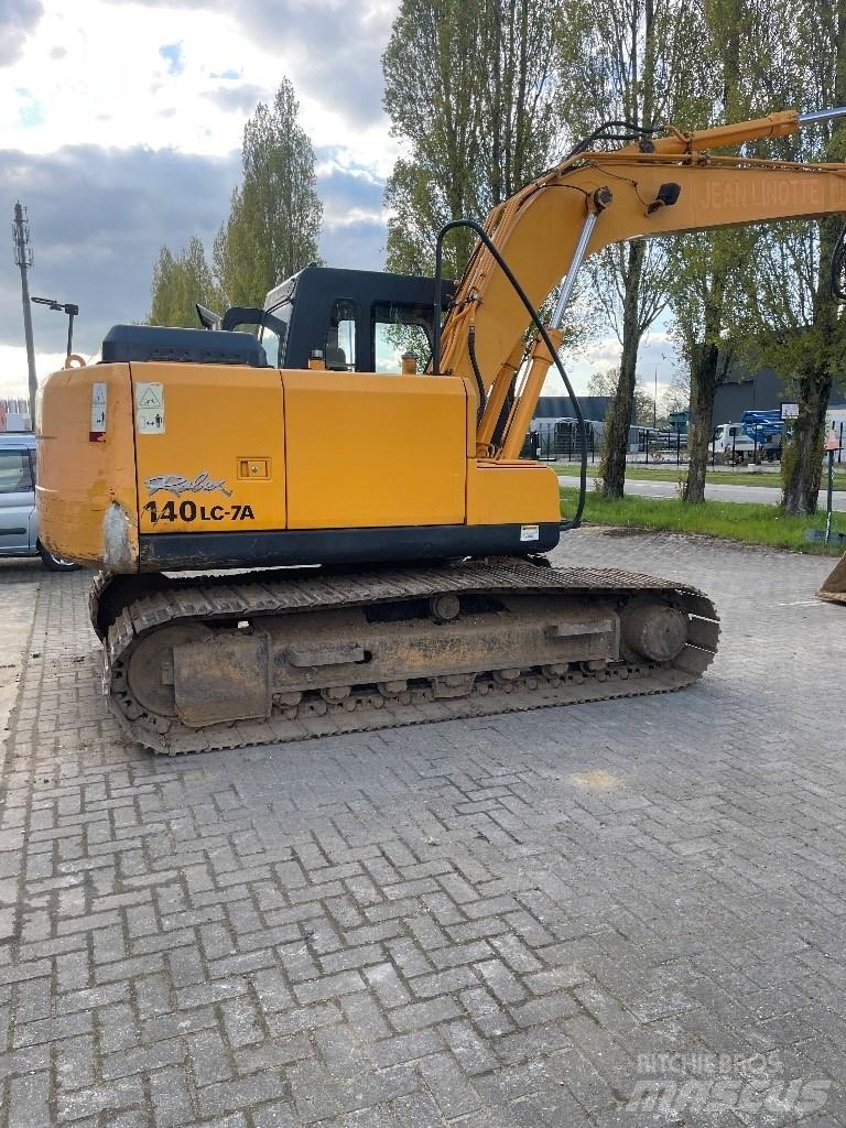 Hyundai 140lc-7a Kāpurķēžu ekskavatori