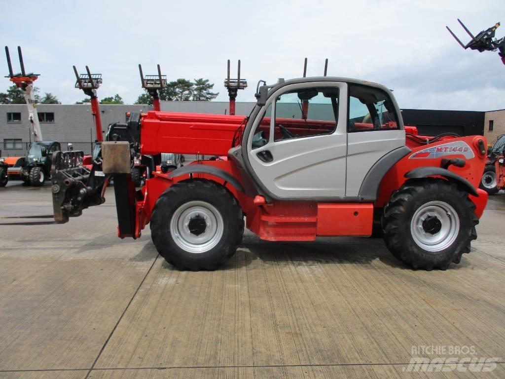 Manitou MT 1440 (066) Teleskopiskie manipulatori