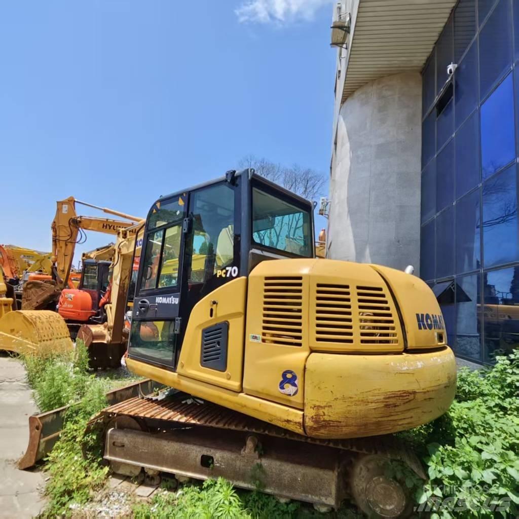 Komatsu PC 70-8 Kāpurķēžu ekskavatori