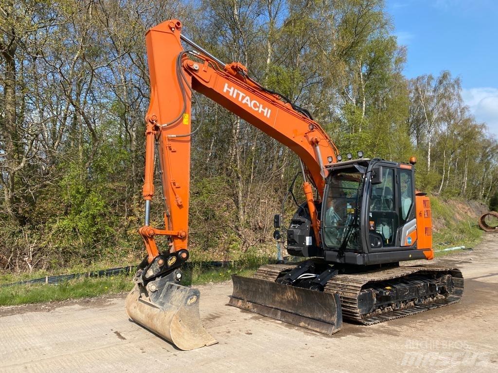 Hitachi ZX135USBL-7 Kāpurķēžu ekskavatori
