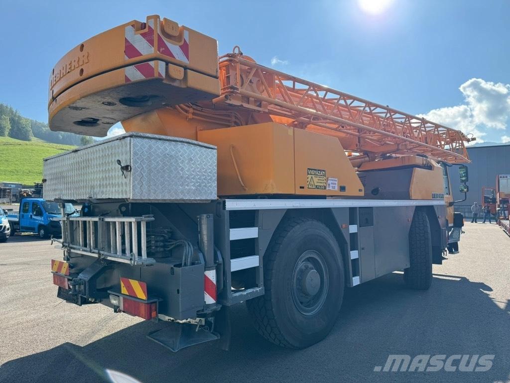 Liebherr LTM 1030-2 Visurgājēji celtņi