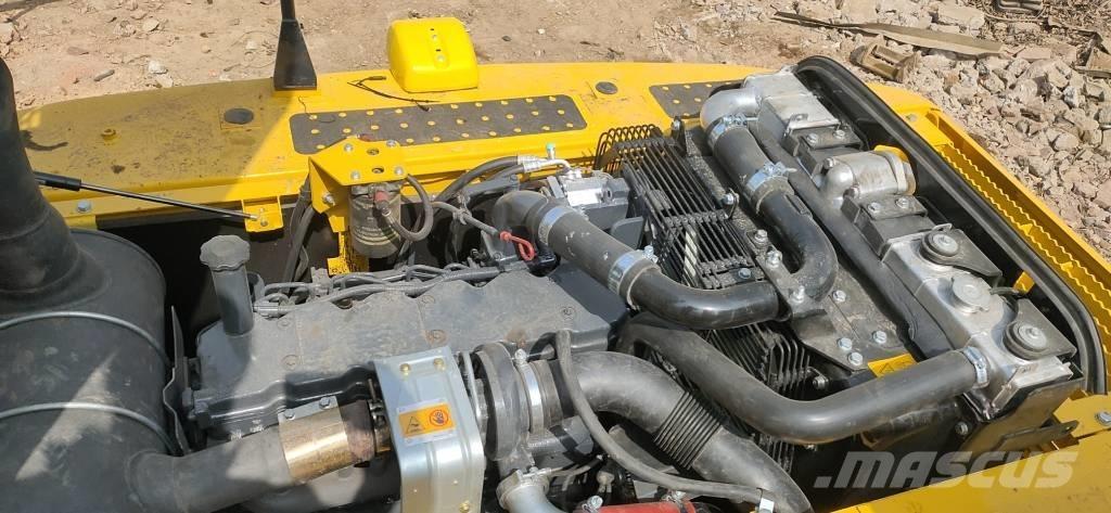 Komatsu pc200-8 Kāpurķēžu ekskavatori