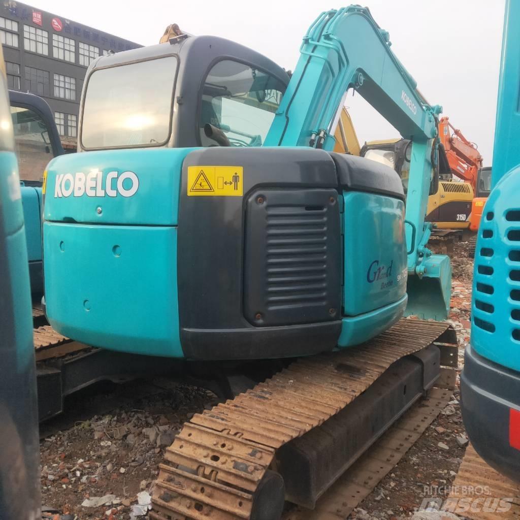 Kobelco SK 70 SR Vidēja lieluma ekskavatori 7 t - 12 t