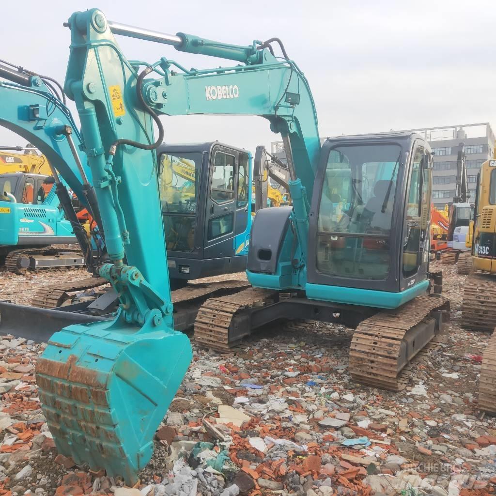 Kobelco SK 70 SR Vidēja lieluma ekskavatori 7 t - 12 t
