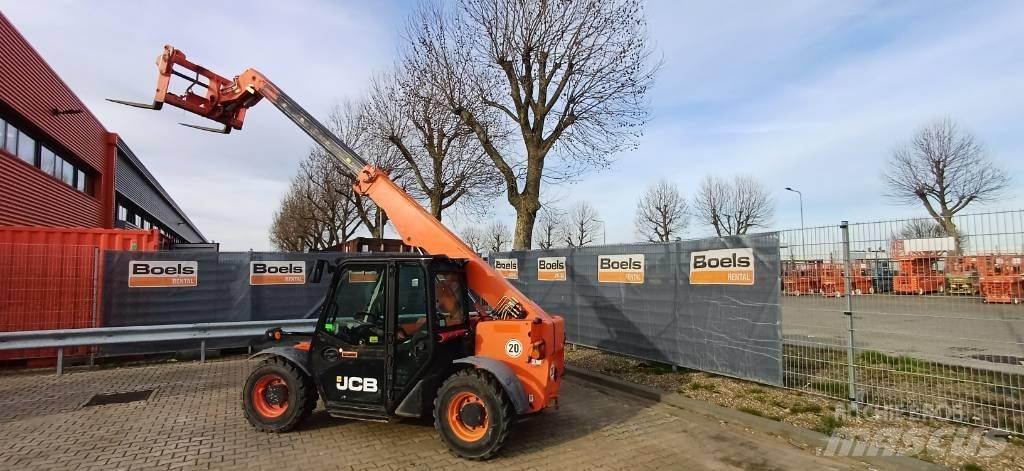 JCB 525-60 T4 F Teleskopiskie manipulatori