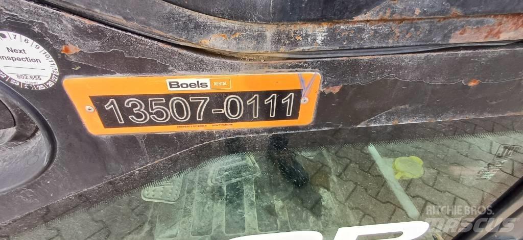 JCB 525-60 T4 F Teleskopiskie manipulatori