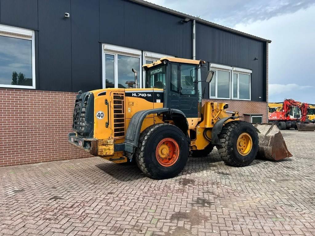 Hyundai HL 740-9A Iekrāvēji uz riteņiem