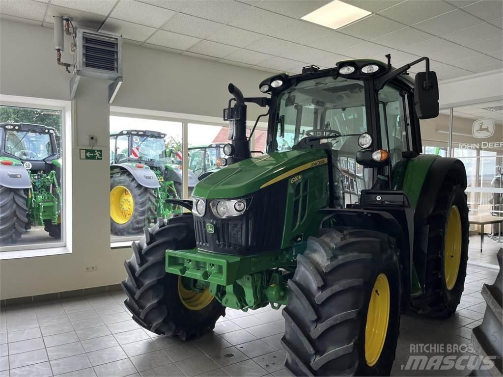 John Deere 6120M Traktori