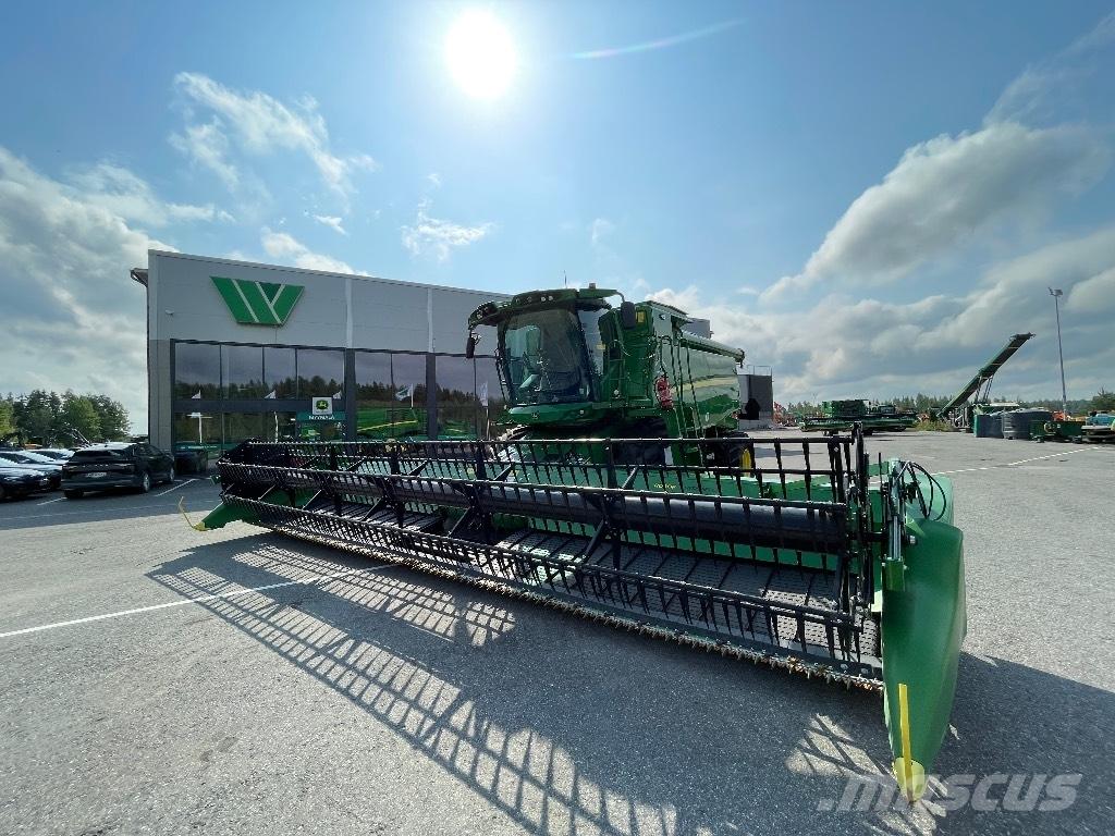 John Deere T 560 i Ražas novākšanas kombaini