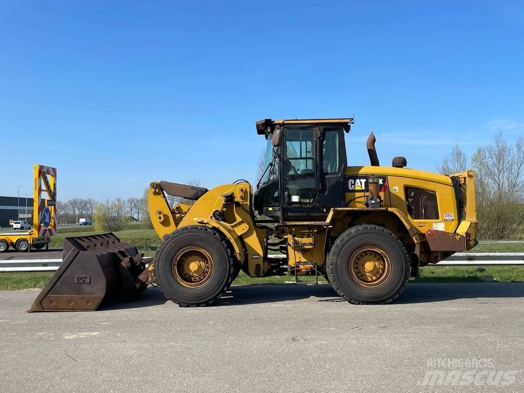 CAT 938K Iekrāvēji uz riteņiem