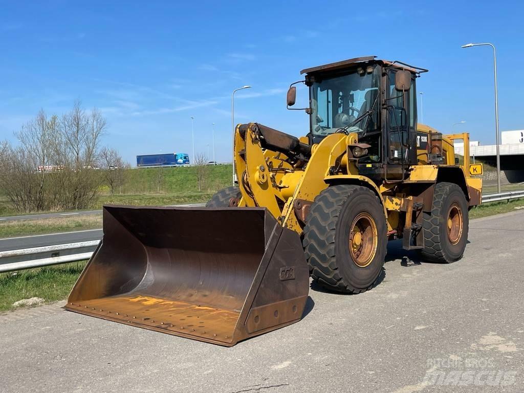 CAT 938K Iekrāvēji uz riteņiem