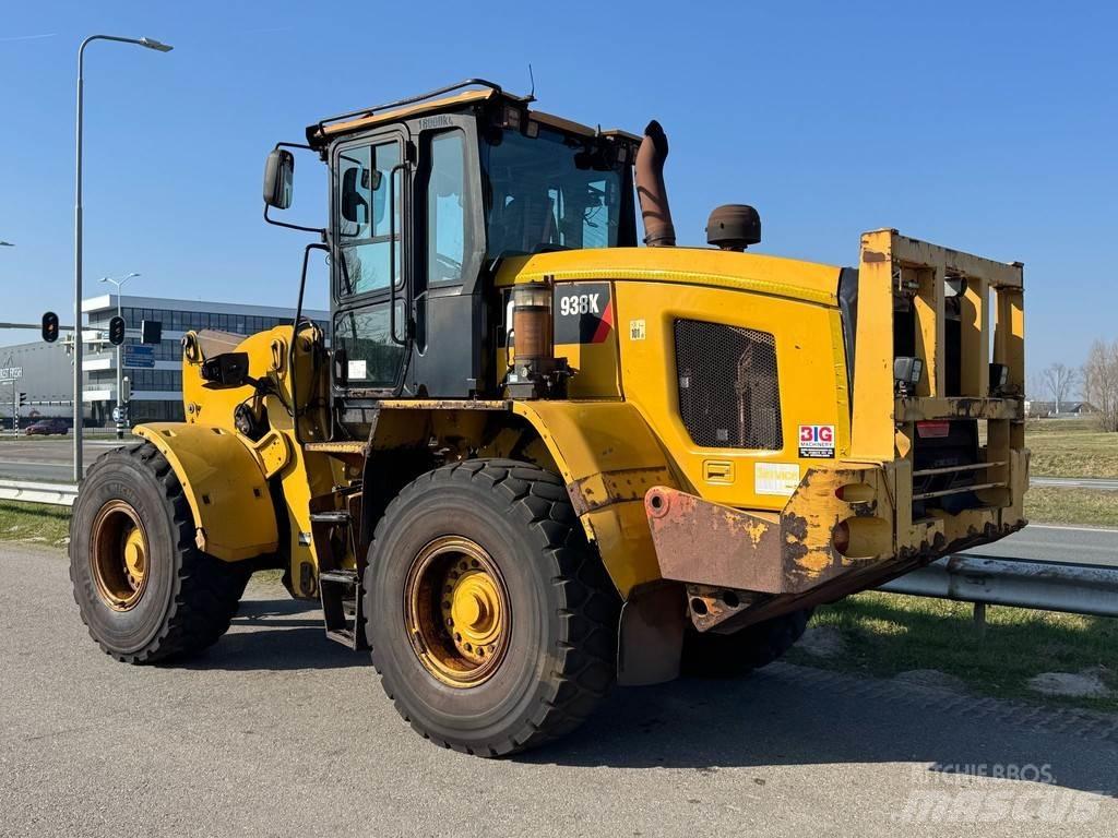 CAT 938K Iekrāvēji uz riteņiem