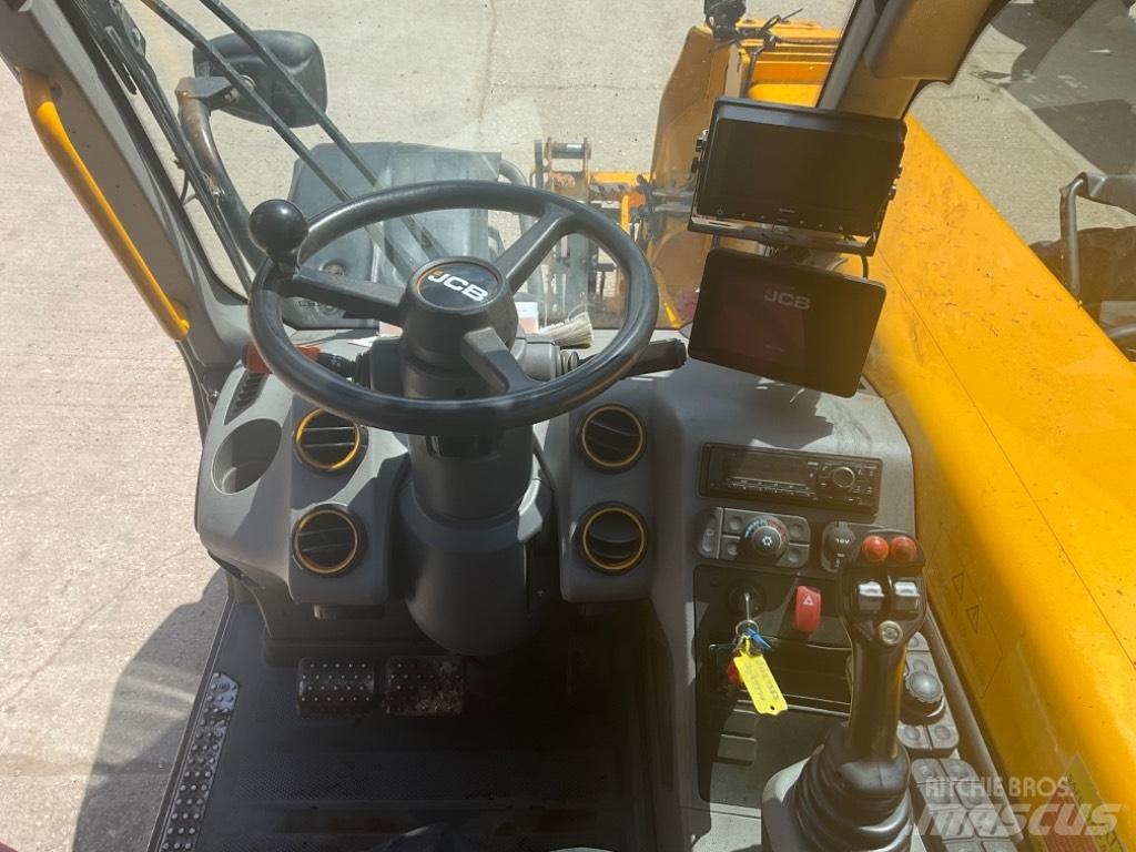 JCB 560-80 AGRI XTRA Lauksaimniecības pacēlāji