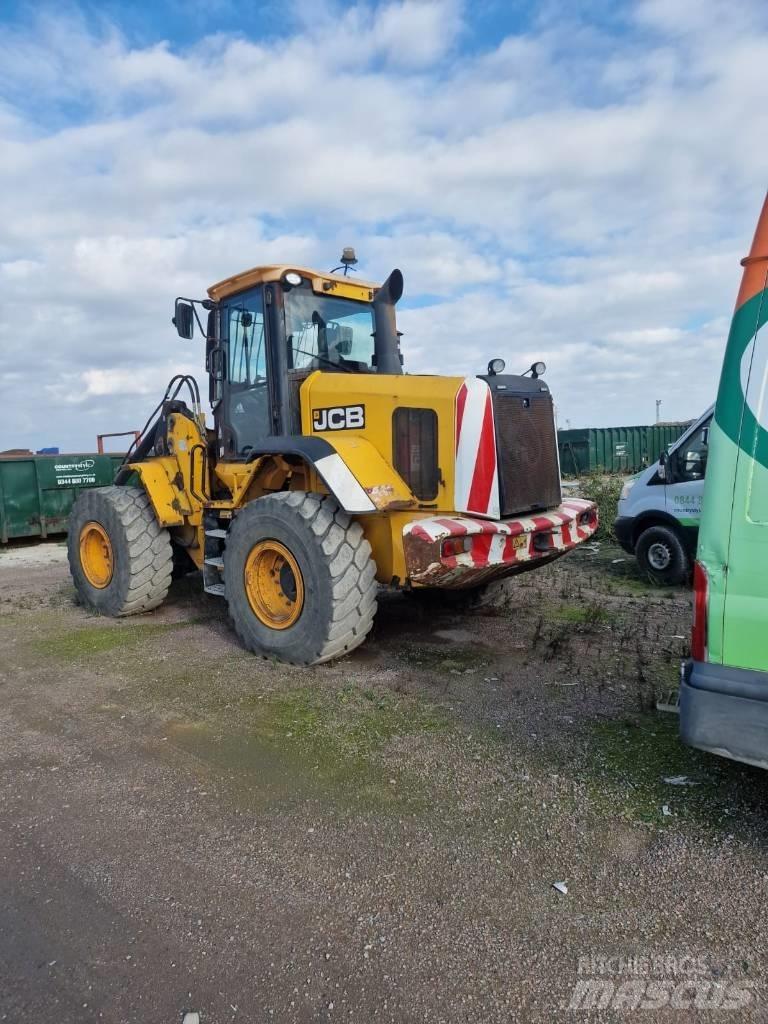JCB 437 HT Iekrāvēji uz riteņiem