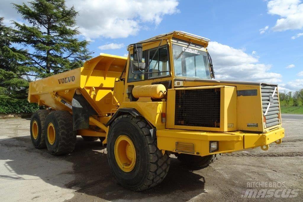 Volvo A 25 C Artikulētie pašizgāzēji