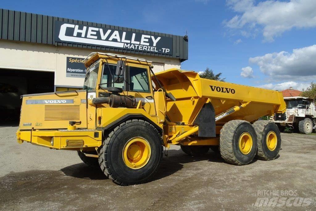 Volvo A 25 C Artikulētie pašizgāzēji