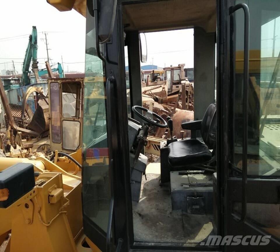 CAT 966 H Iekrāvēji uz riteņiem