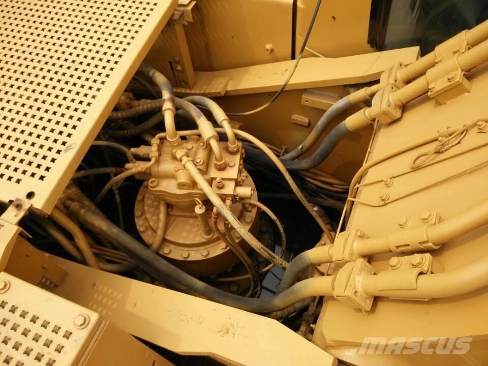 CAT 330 B L Kāpurķēžu ekskavatori