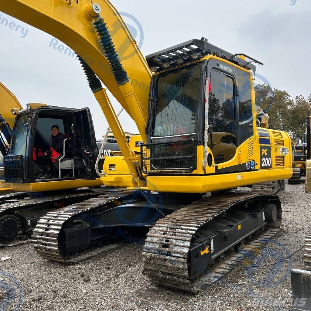 Komatsu PC200-8 Kāpurķēžu ekskavatori