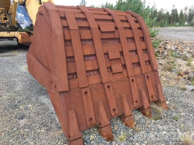 Komatsu PC 1000-1 Kāpurķēžu ekskavatori