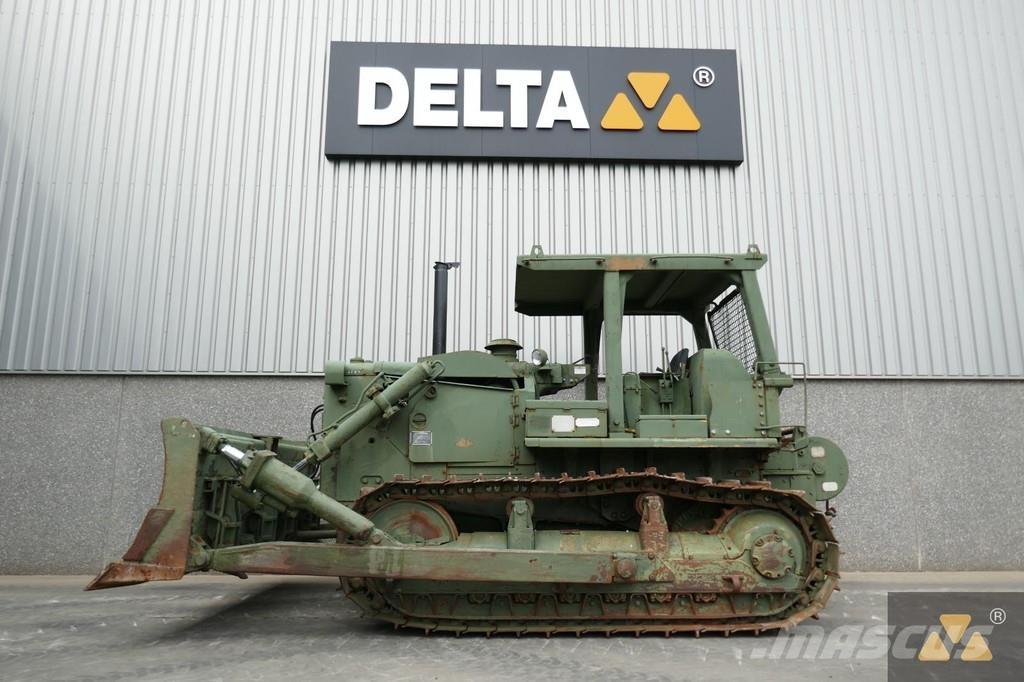 CAT D7F Ex-army Kāpurķēžu buldozeri