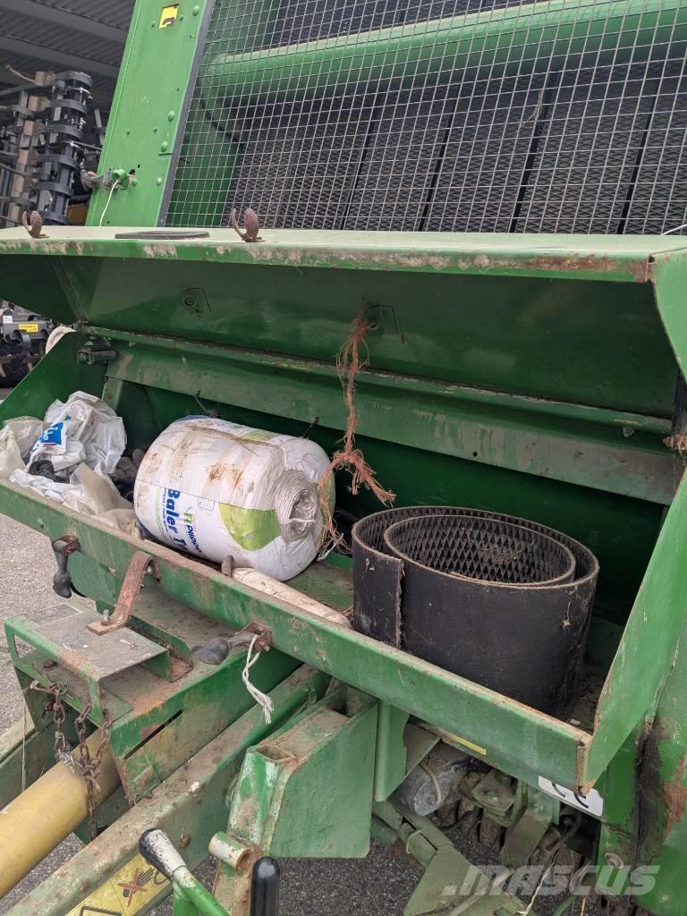 John Deere 580 Rituļu preses