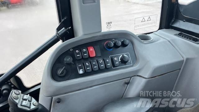 JCB TM 320 S Teleskopiskie manipulatori