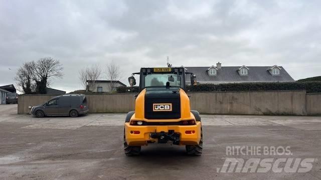 JCB TM 320 S Teleskopiskie manipulatori