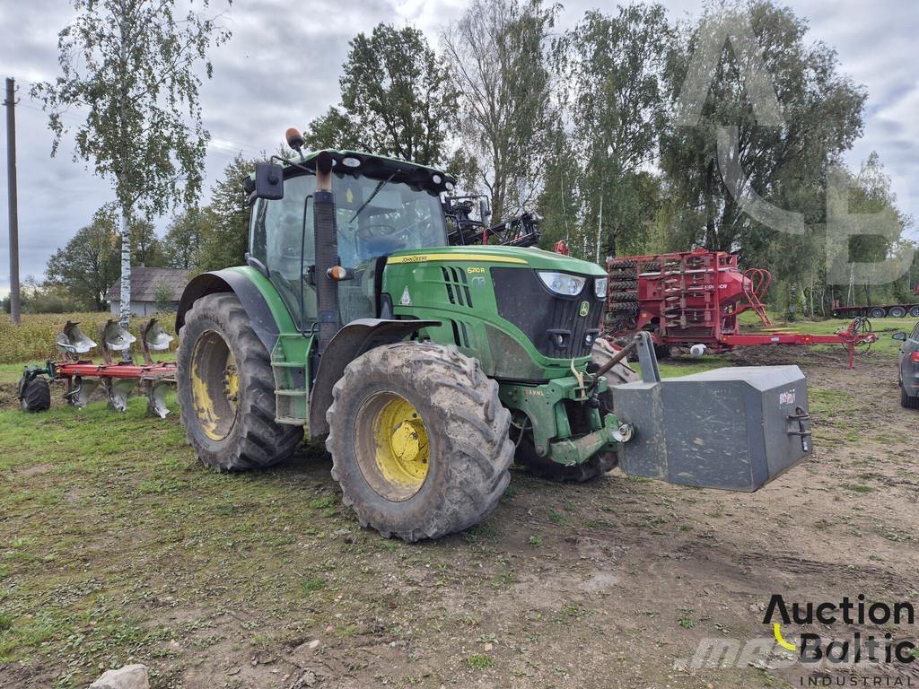John Deere 6210 R Traktori