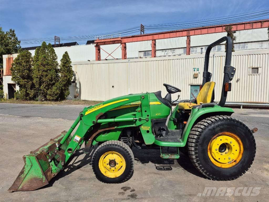 John Deere 3520 Kompaktie traktori