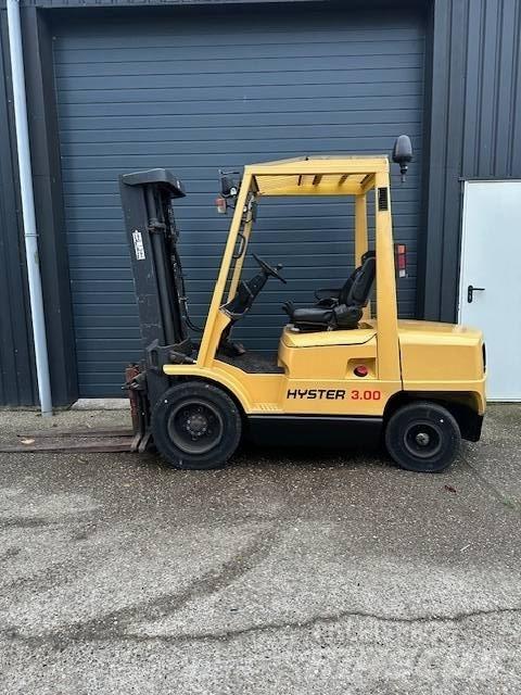 Hyster 3.00 XM Tehnika ar dīzeļa dzinēju