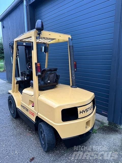 Hyster 3.00 XM Tehnika ar dīzeļa dzinēju