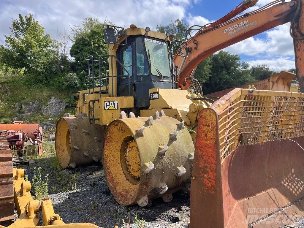 CAT 826 G Atkritumu preses