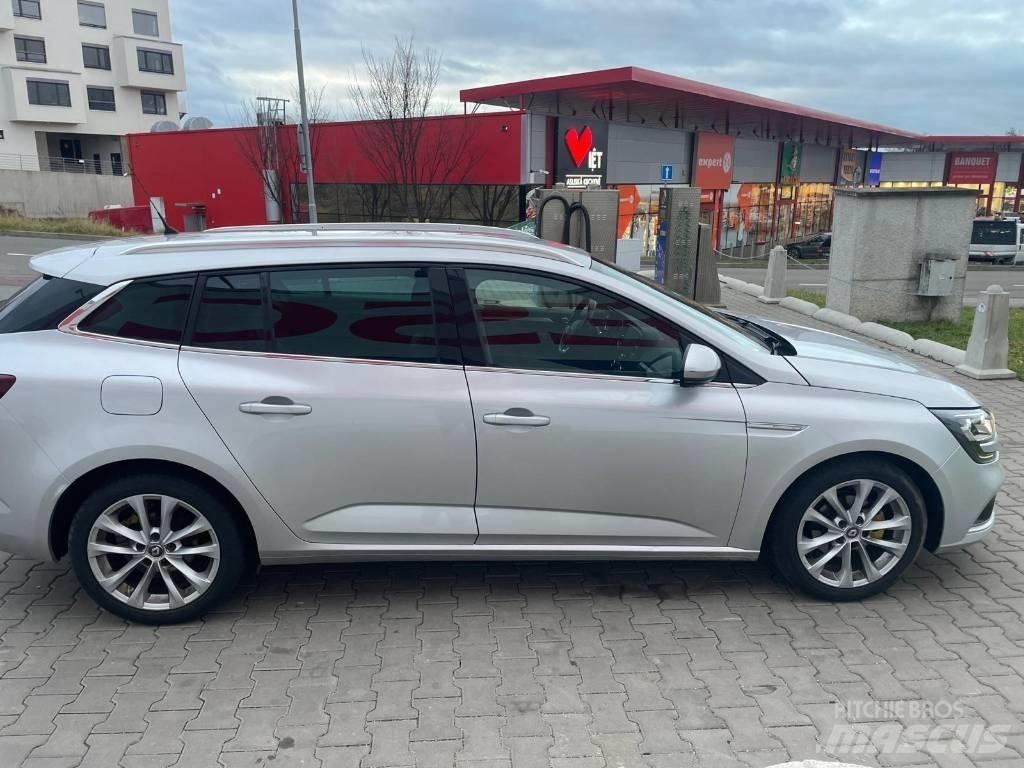 Renault Megane Automašīnas