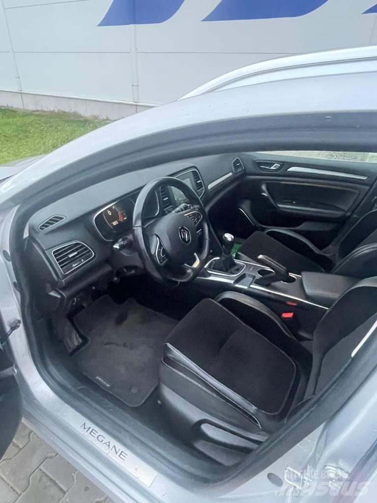 Renault Megane Automašīnas